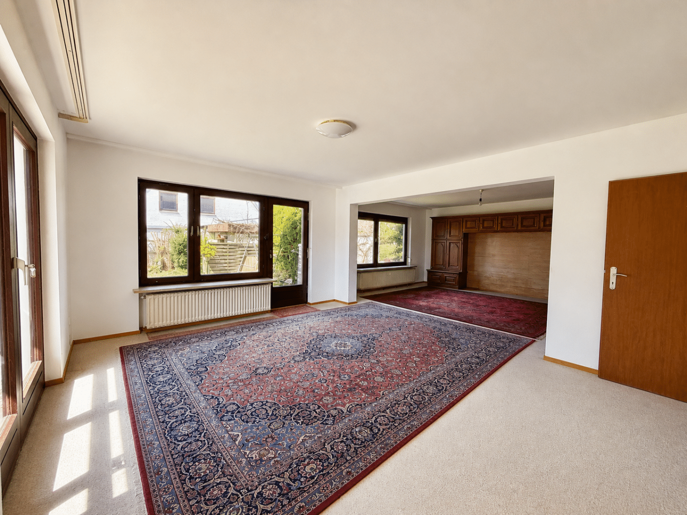 Wohn- und Essbereich mit Terrassenzugang