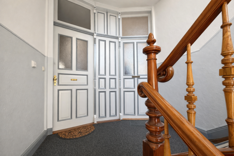 Eingangsbereich vom Treppenhaus Eingangsbereich vom Treppenhaus