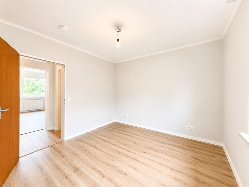 Schlafzimmer weitere Perspektive Schlafzimmer weitere Perspektive