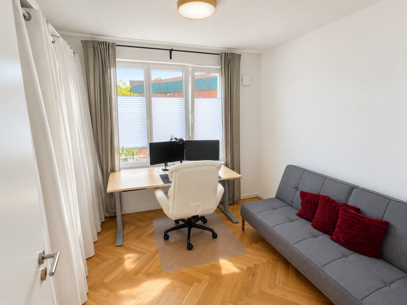Arbeitszimmer-/ Gästezimmer Arbeitszimmer-/ Gästezimmer